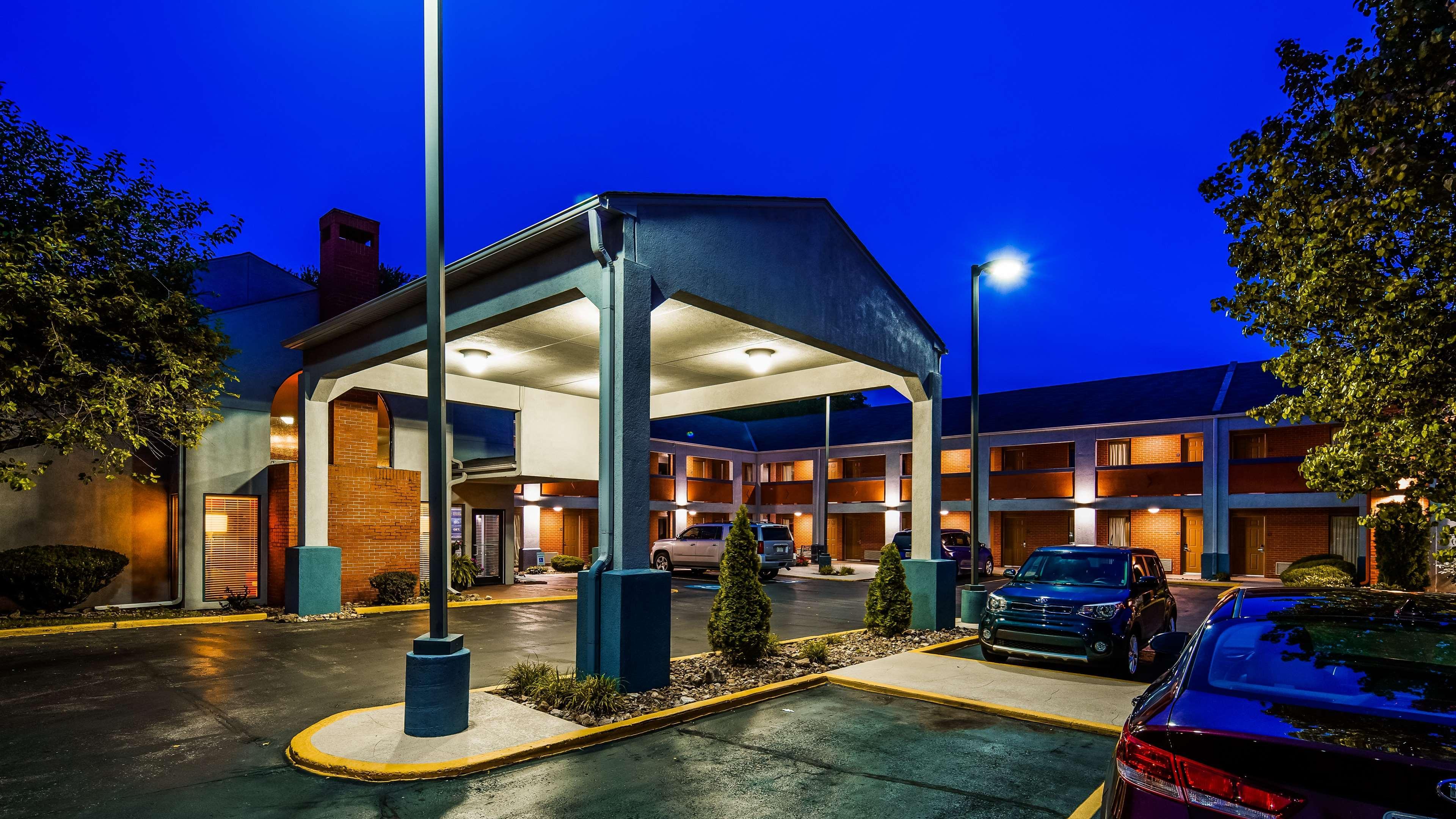 Surestay By Best Western Kansas City Country Inn North Exteriér fotografie